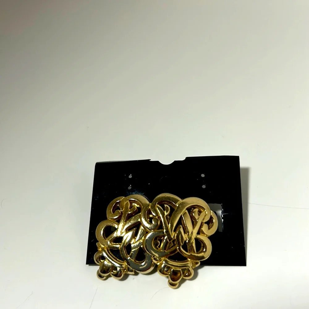 Monet gold tone shiny earrings clip filigree retro power dressing chunky barque